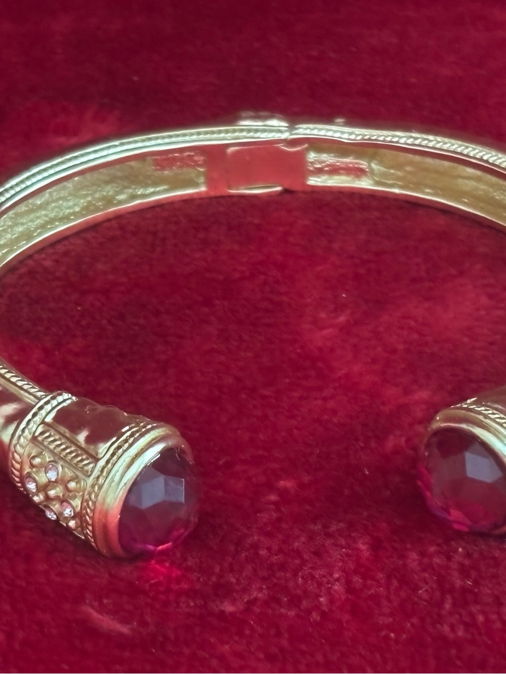 Gold-Tone Cuff Bracelet with pink Gemstone Ends